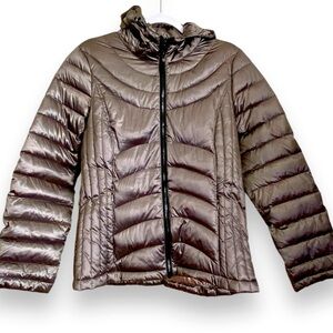 Andrew Marc Quilted Packable Lightweight Premium Down Silver Metallic Jacket